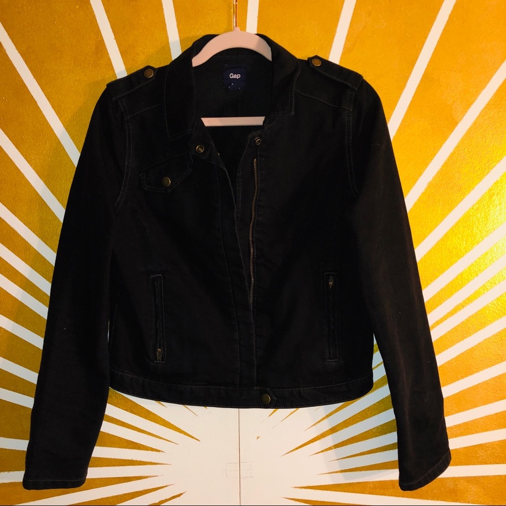 GAP Women’s Cropped Black Denim Jacket